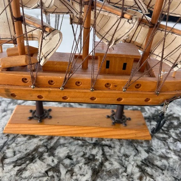 Mayflower Wooden Ship Model - Brown and Cream - Picture 7 of 8